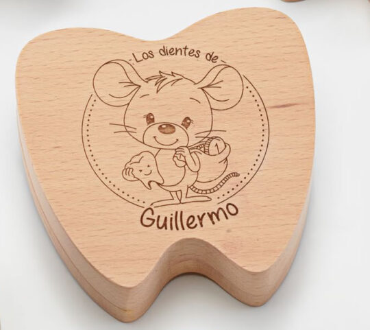 caja dientes de leche con dibujo del ratón pérez y personalizado con el nombre del niño
