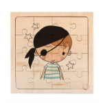 puzzle de madera con imagen de pirata con 16 piezas